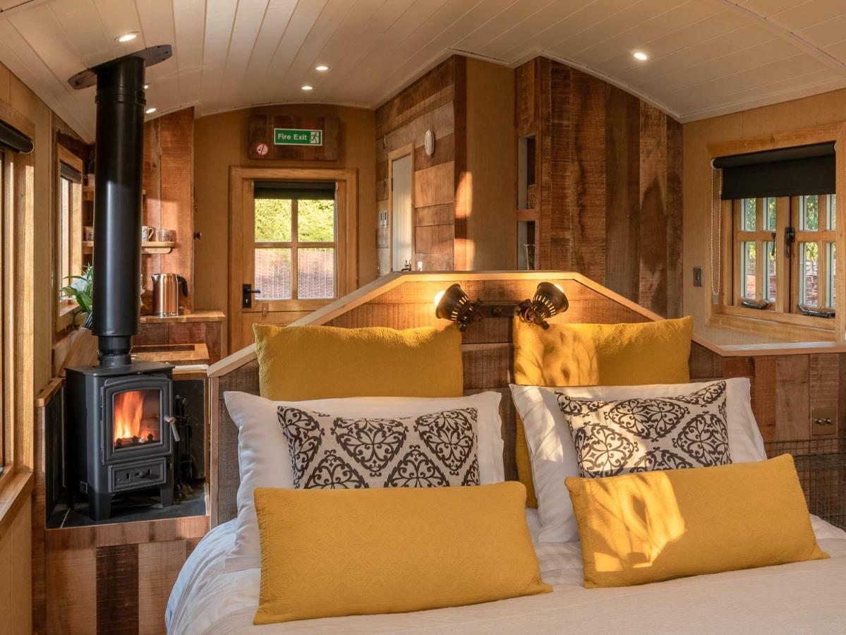 דירות וורצ'סטר Ashwood Shepherd Hut -Ockeridge Rural Retreats מראה חיצוני תמונה
